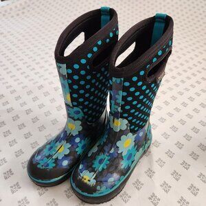 Bogs Winter Boots for a Girl Size 1